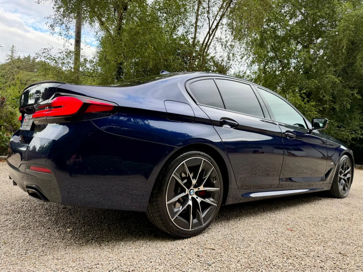 BMW 5-Series 520D M SPORT PRO EDITION *F.BMW.S.H* - Image 4