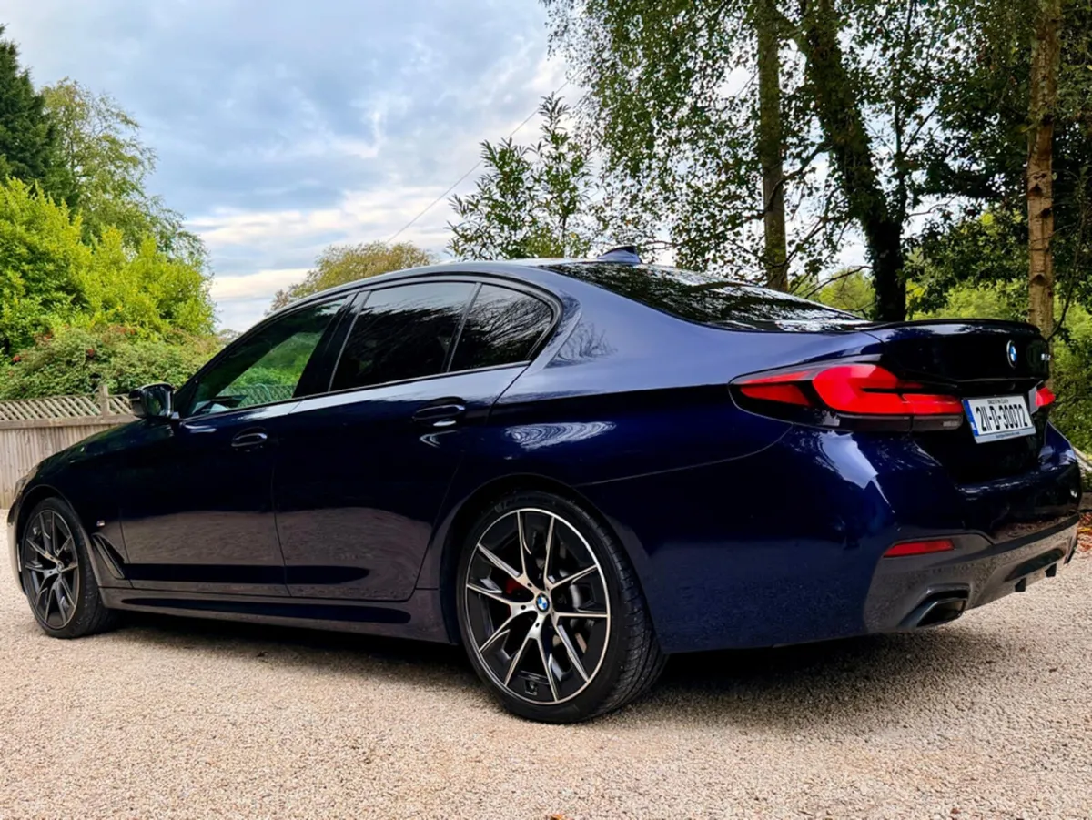BMW 5-Series 520D M SPORT PRO EDITION *F.BMW.S.H* - Image 6