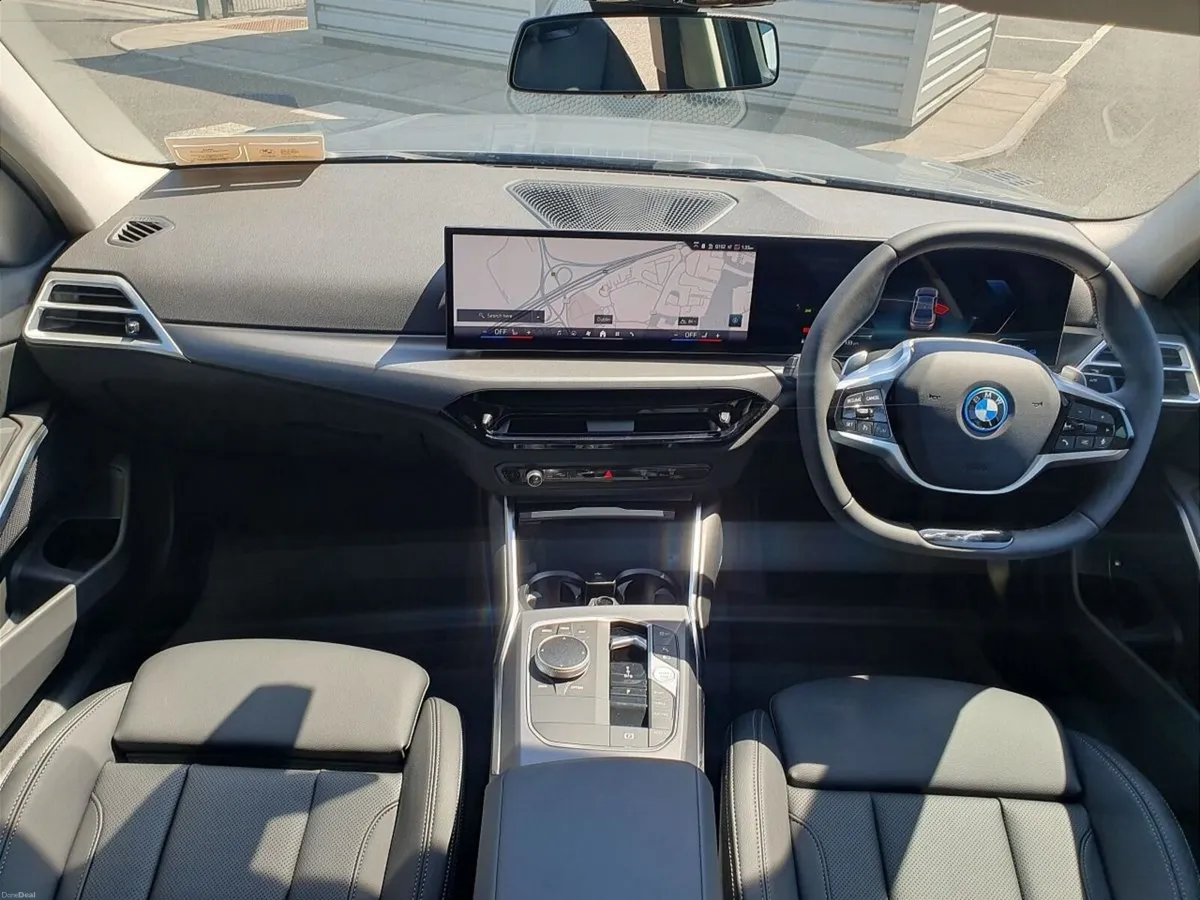 BMW 3-Series 330e Sport Saloon - Image 4