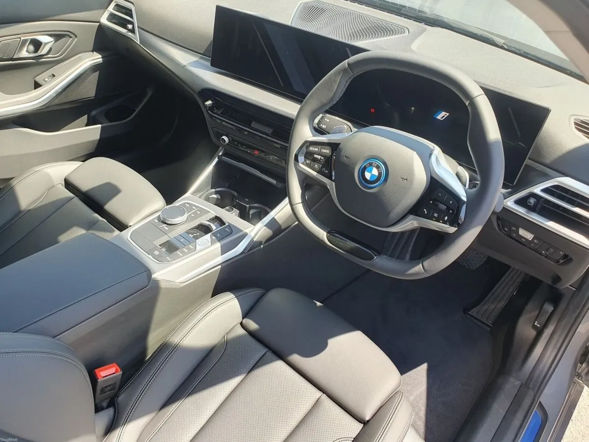 BMW 3-Series 330e Sport Saloon - Image 6