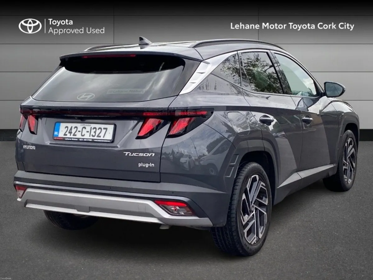 Hyundai Tucson PHEV EXECUTIVE 5DR AUTO - Image 2