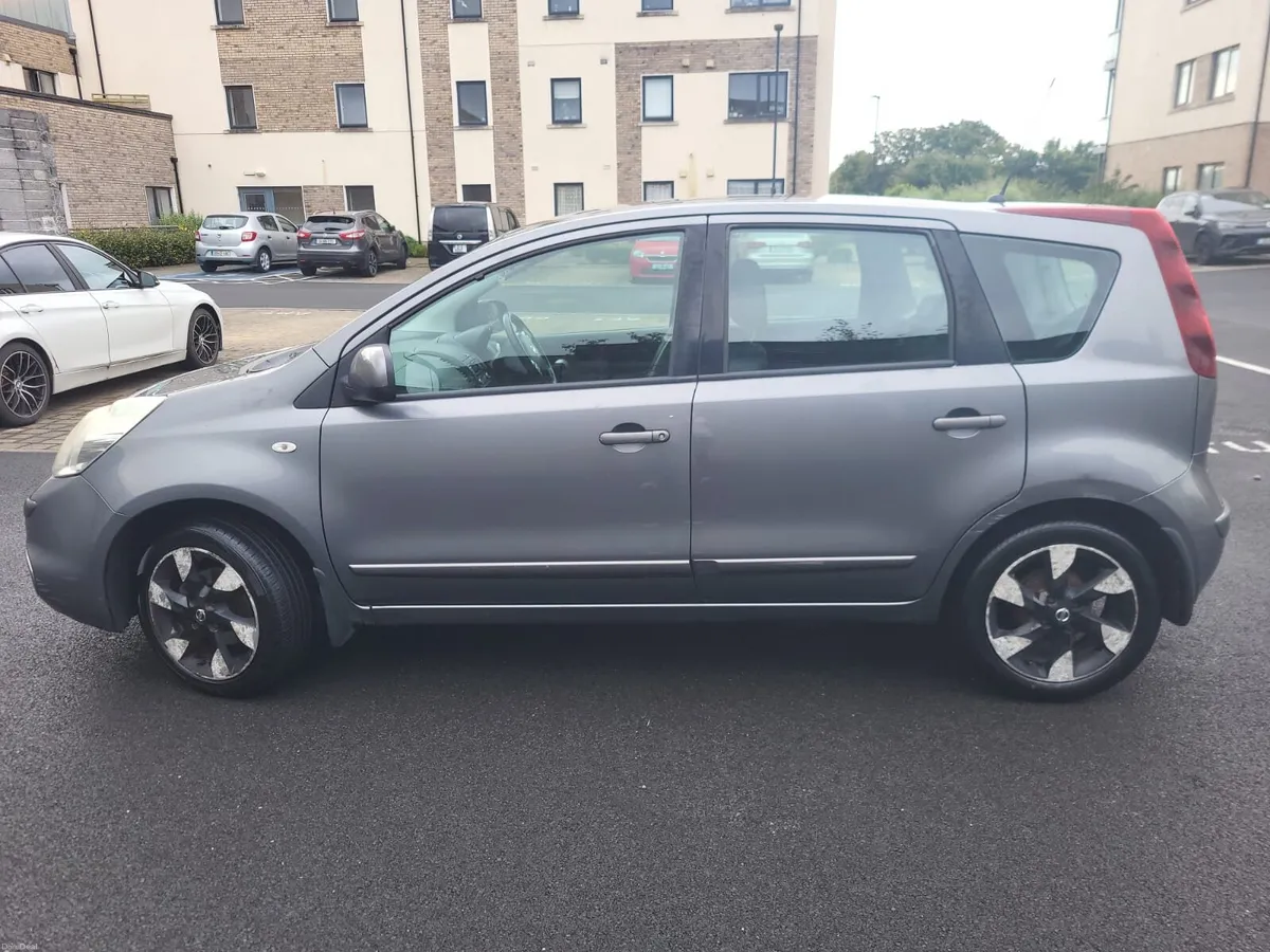 Car - Image 3