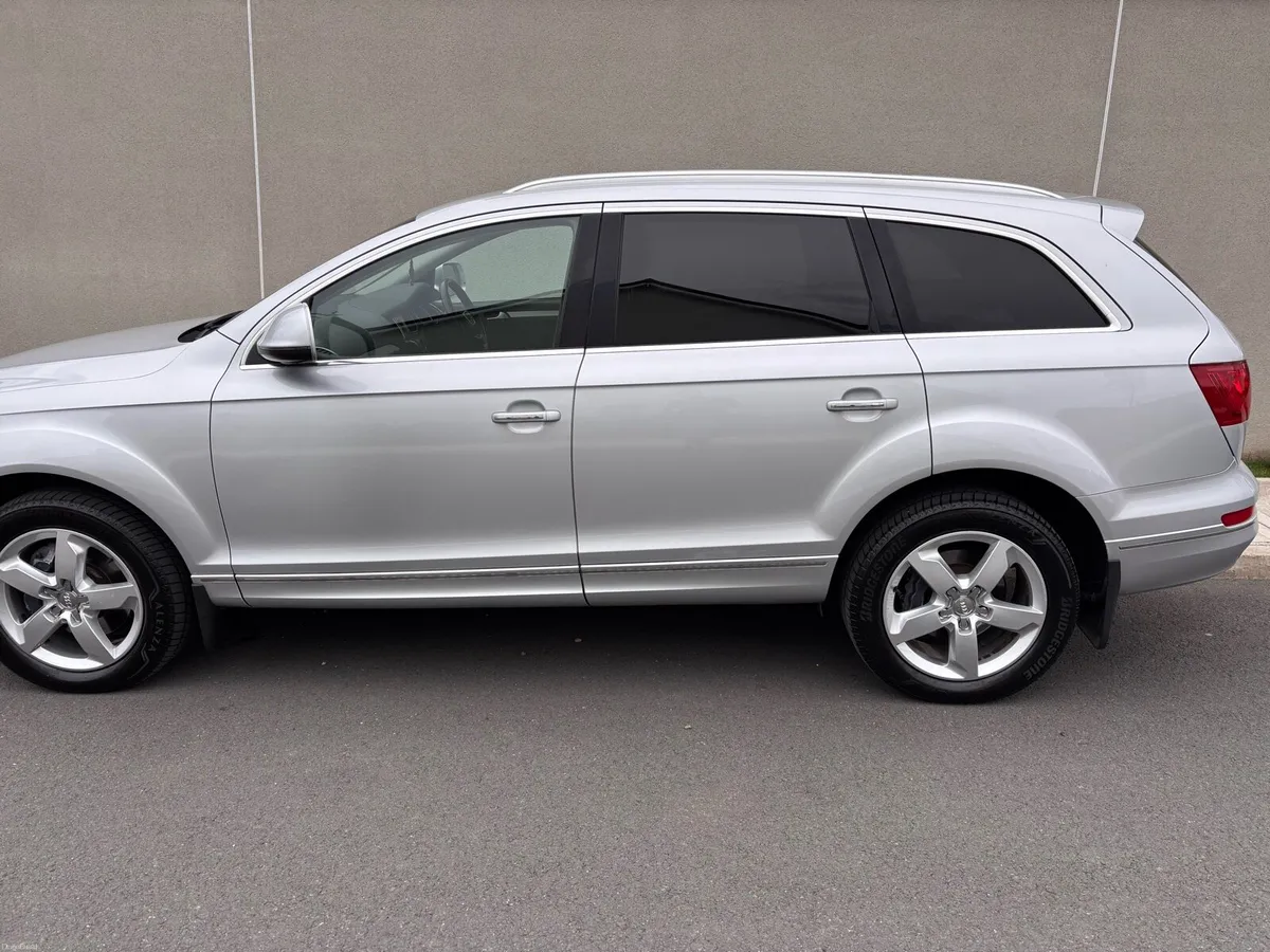 Audi Q7 - Image 4