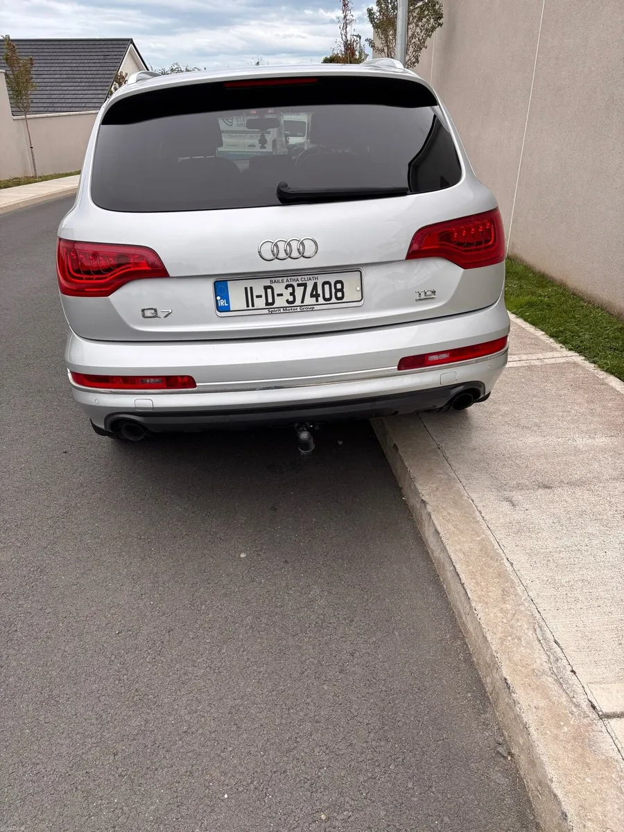 Audi Q7 - Image 6