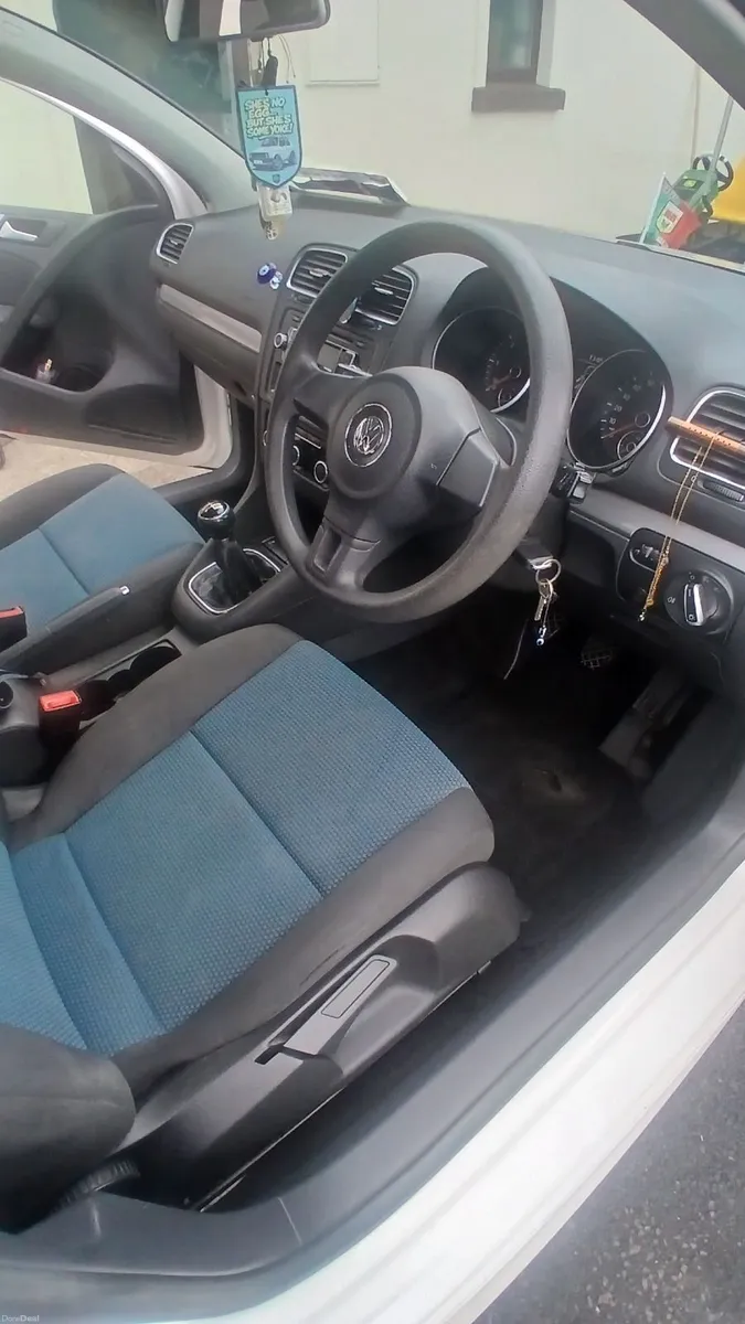 Volkswagen Golf 2011 - Image 6