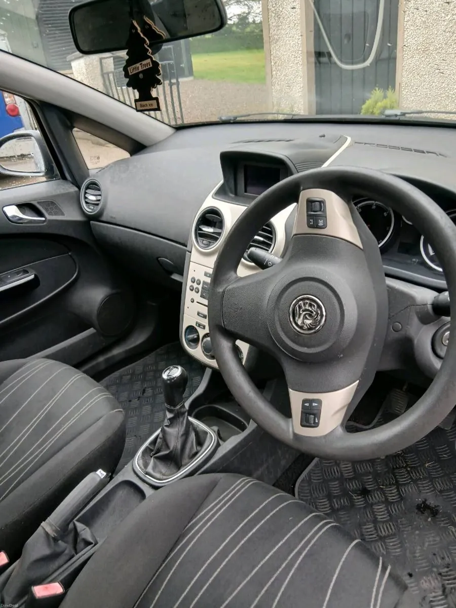 Car vauxhall corsa - Image 6