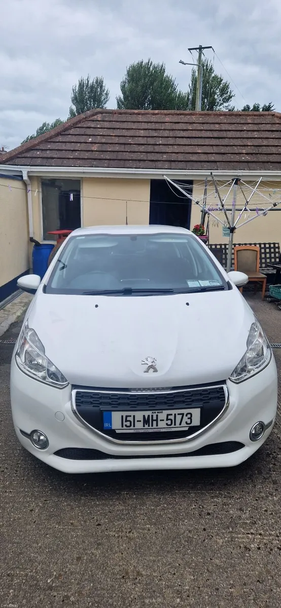 Peugeot 208 2015 - Image 5