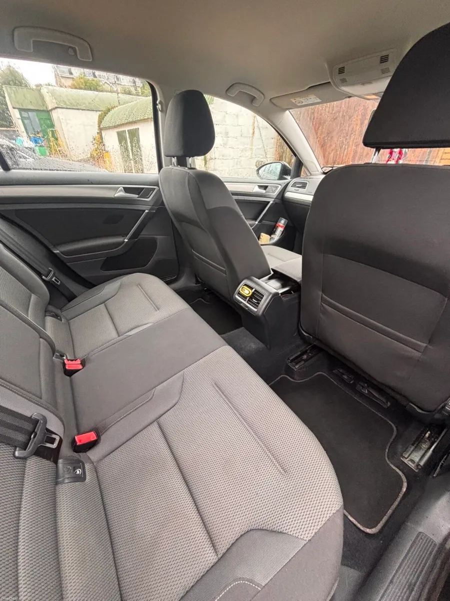 Volkswagen Golf - Image 3