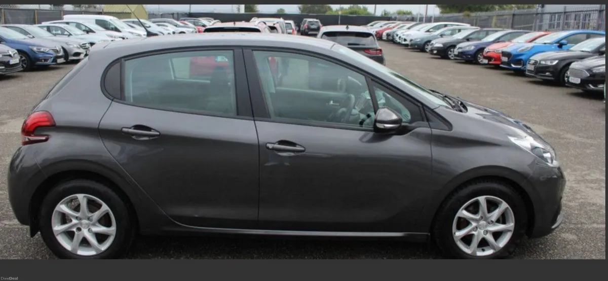 Peugeot 208 1.6 HDI 2018 - Image 3