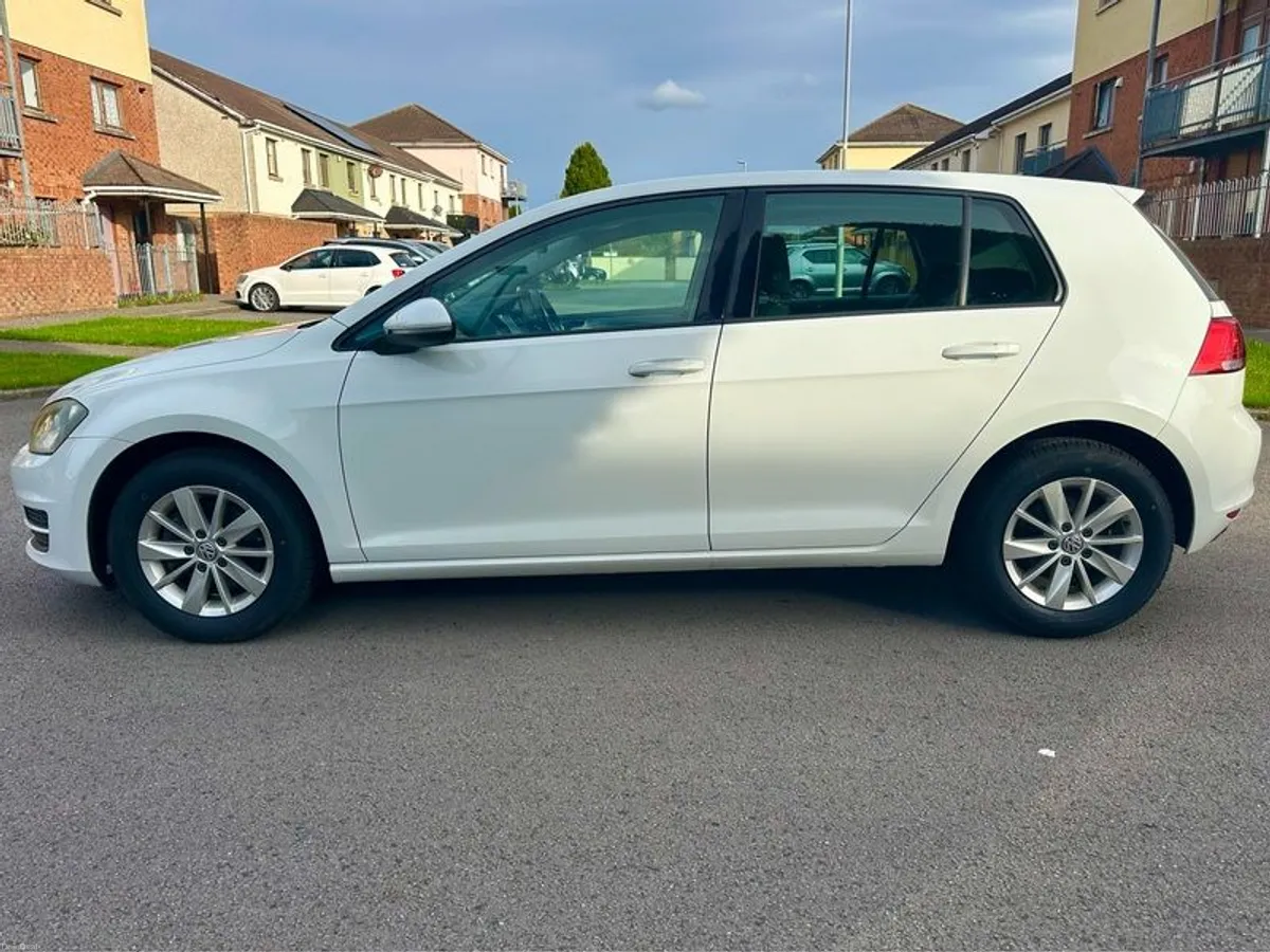 2015 Volkswagen Golf - Image 4
