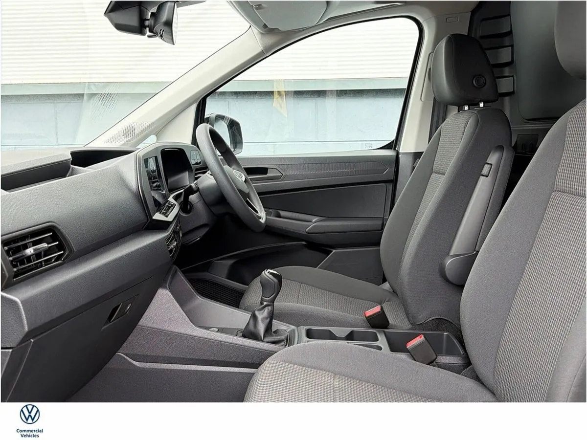 Volkswagen Caddy *NEARLY NEW* *CADDY CARGO BUSINES - Image 4