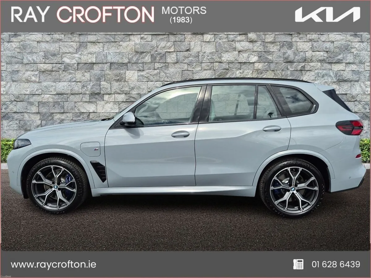 BMW X5 2025 xDrive50e M Sport - Image 5