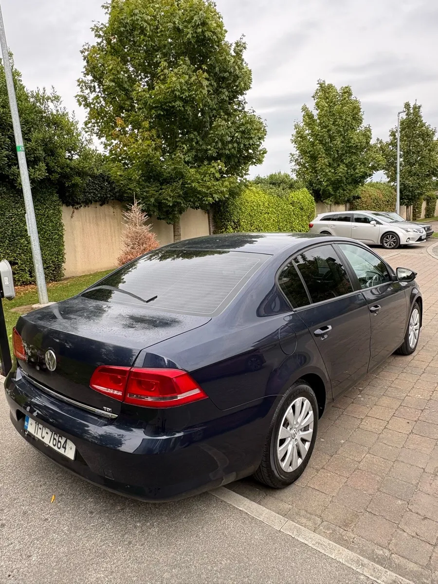 Volkswagen Passat - Image 6