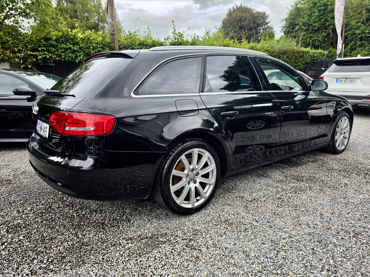 Audi A4 2015 - Image 5
