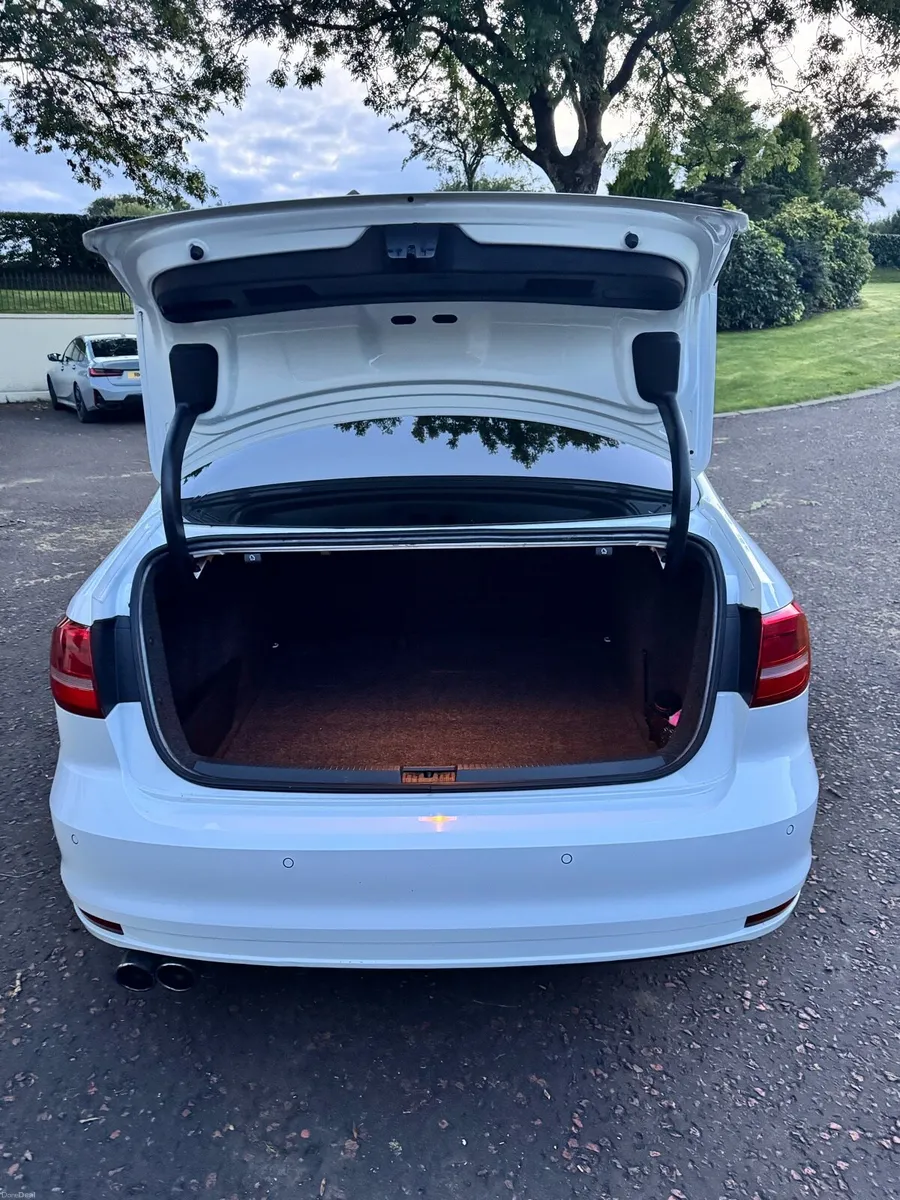 Volkswagen Jetta - Image 6