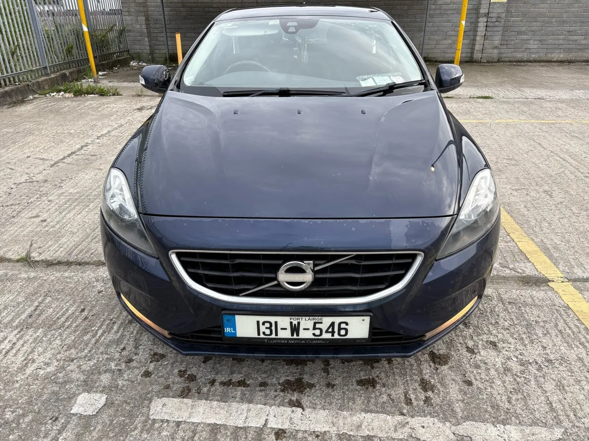 Volvo v40 - Image 3