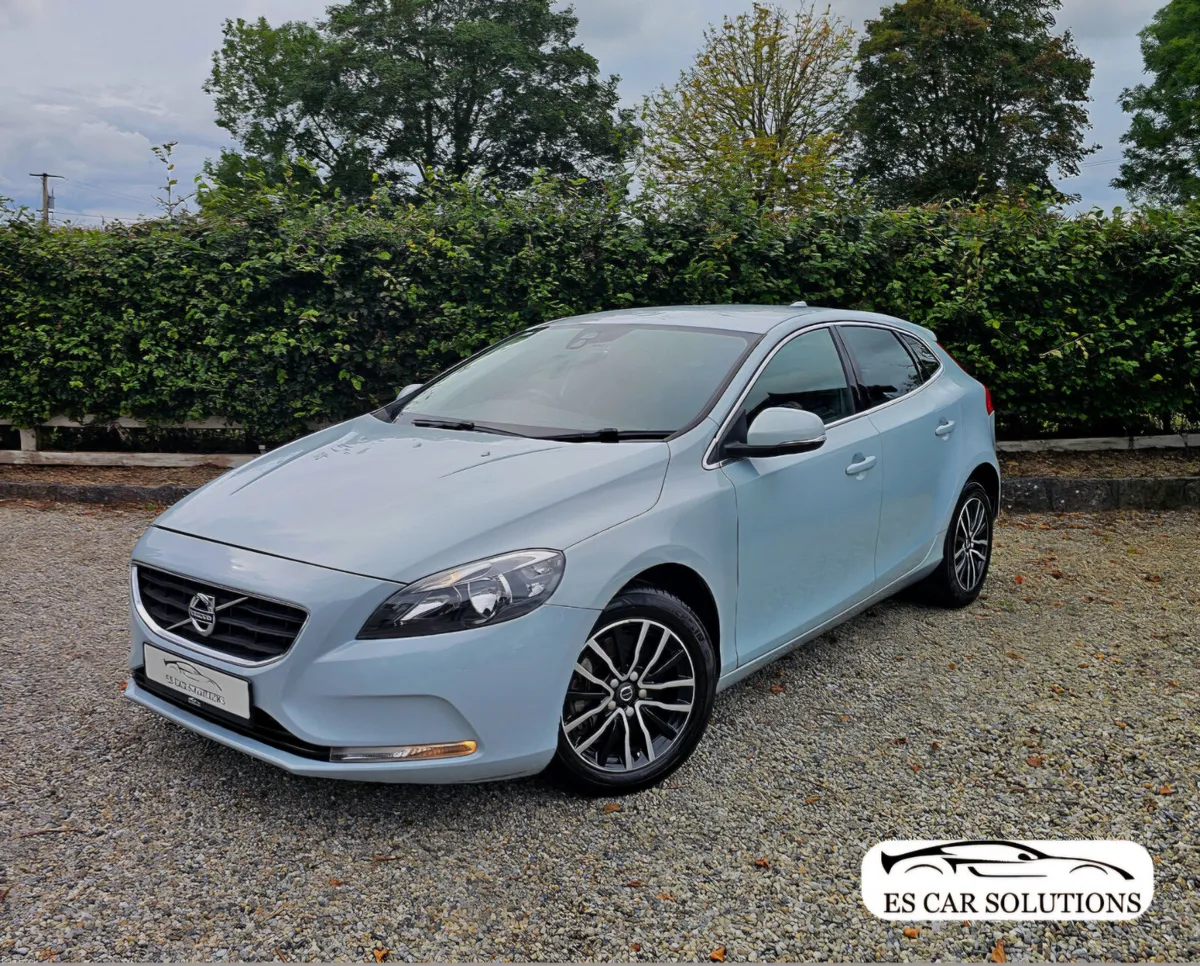 161 Volvo V40 T2 LUX Edition Automatic New NCT - Image 1