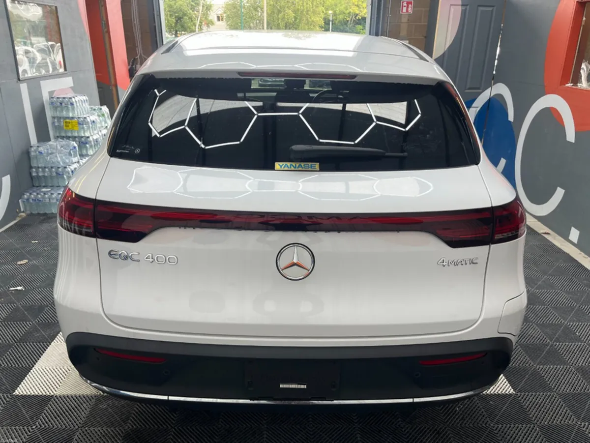 Mercedes-Benz EQC 2022 MERCEDES-BENZ EQC400 4D 4MA - Image 4