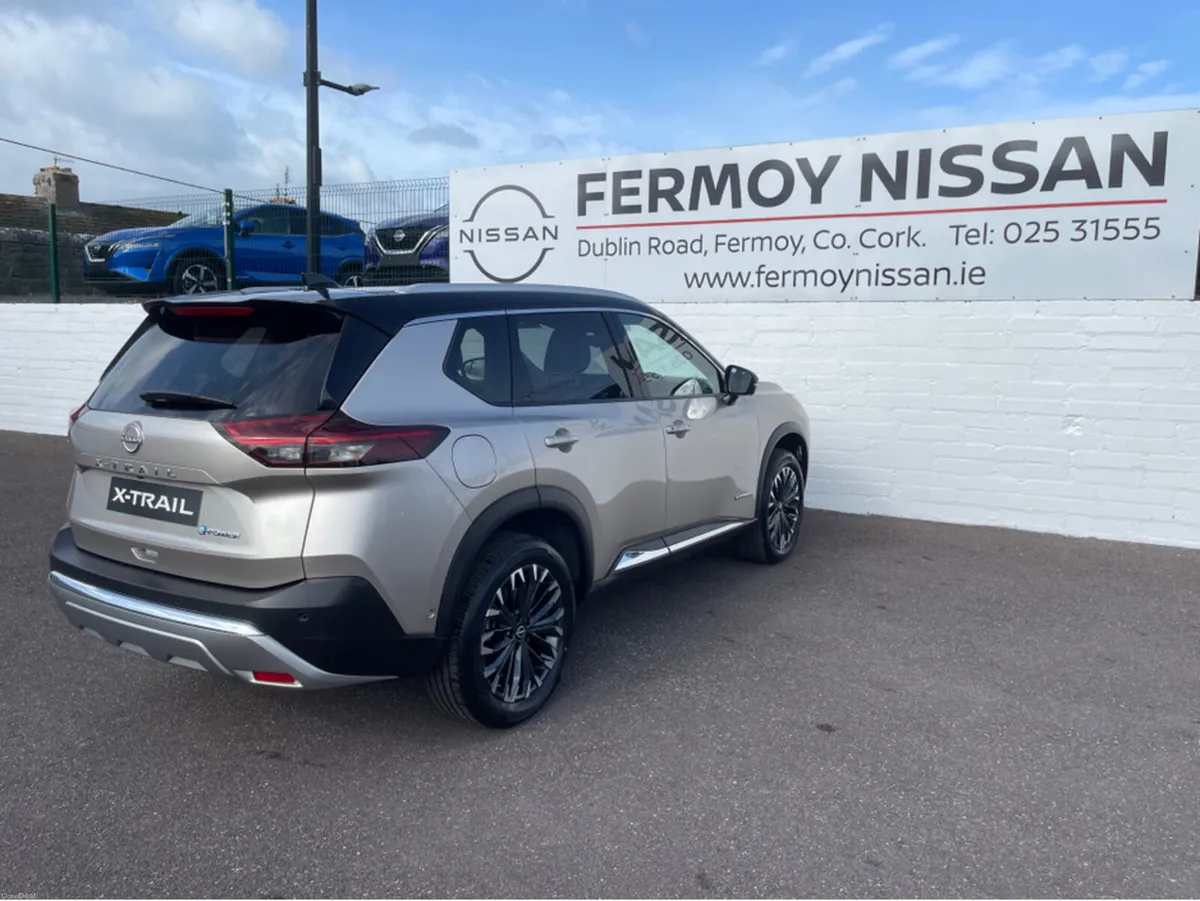 Nissan X-Trail Cream Leather SVE 2Tone Hybrid Auto - Image 5