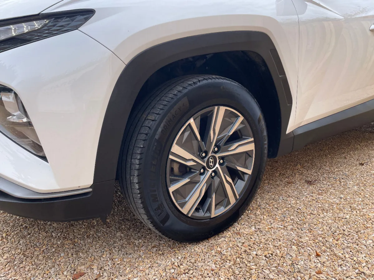 Hyundai Tucson COMFORT PLUS HYBRID SELF CHARGE. - Image 5