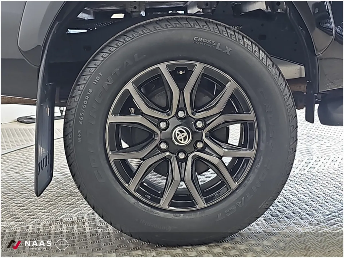 Toyota Hilux Z GR SPORT 2.4 AUTO DIESEL HYBRID - Image 6