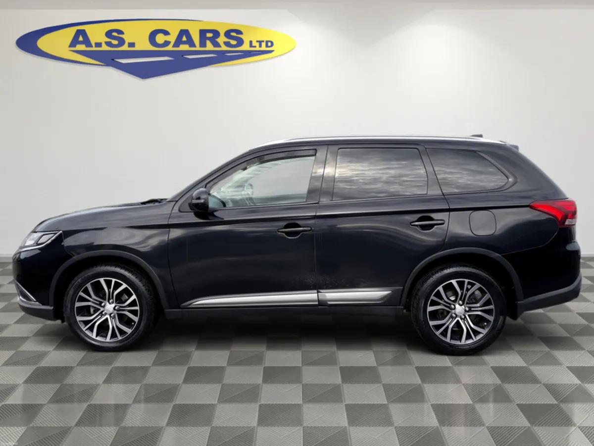 Mitsubishi Outlander OUTLANDER 2WD ** FULL LEATHER - Image 3