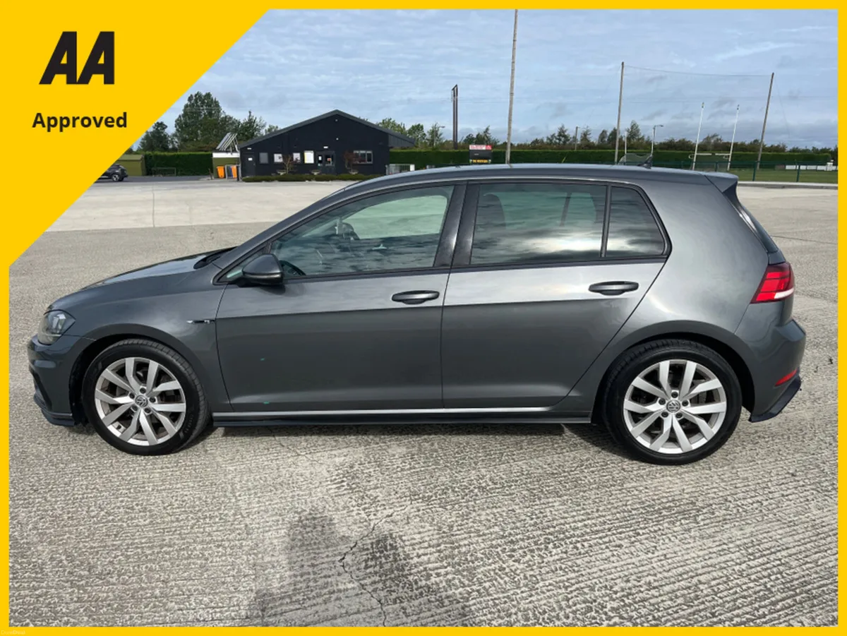Volkswagen Golf HIGHLINE 1.6 TDI MANUAL 5SPEED 5DR - Image 6
