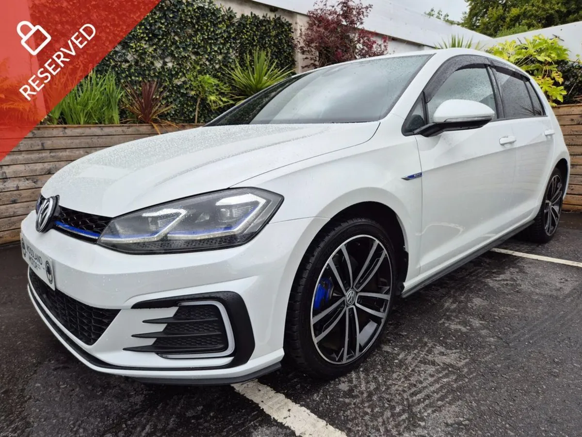 Volkswagen Golf GTE 1.4 TSI PHEV / BASE GRADE SPOR - Image 1