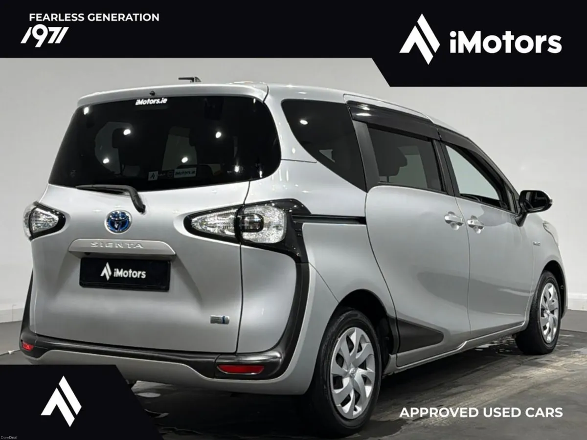 Toyota Sienta 7 SEATER HYBRID AUTOMATIC - Image 3