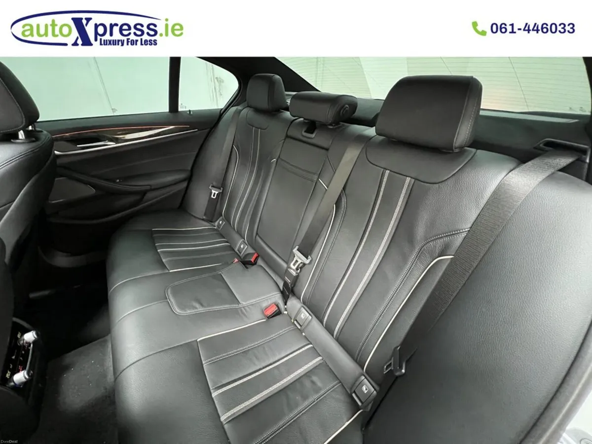 BMW 5-Series M-SPORT 523d , Panoramic sunroof, Aut - Image 4