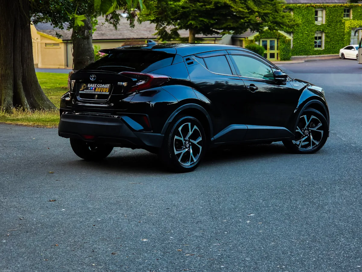 2018 Toyota C-HR  1.8 Petrol Hybrid Auto G Package - Image 5