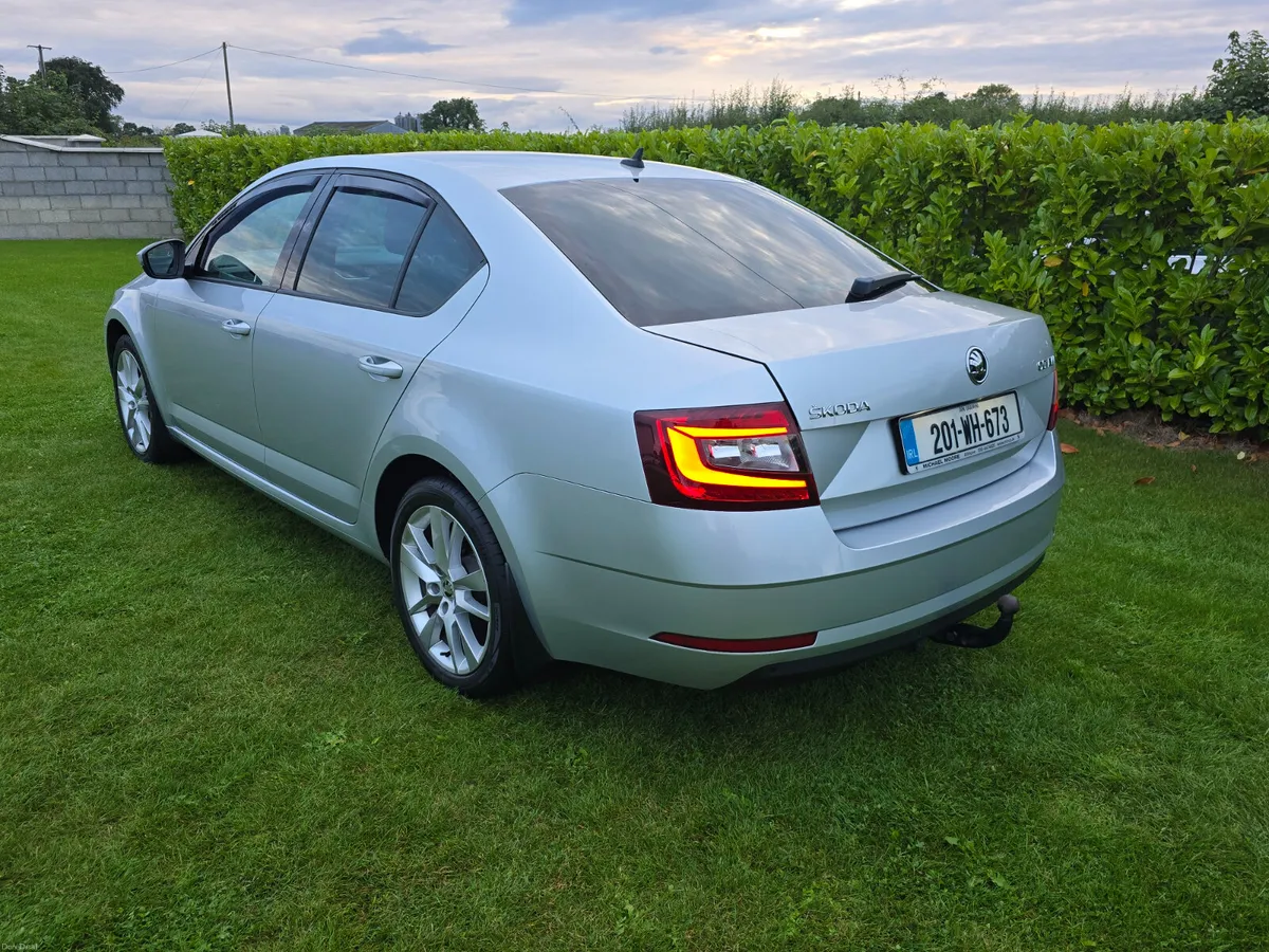 201 Skoda Octavia 1.6 Diesel Soleil  Model - Image 6