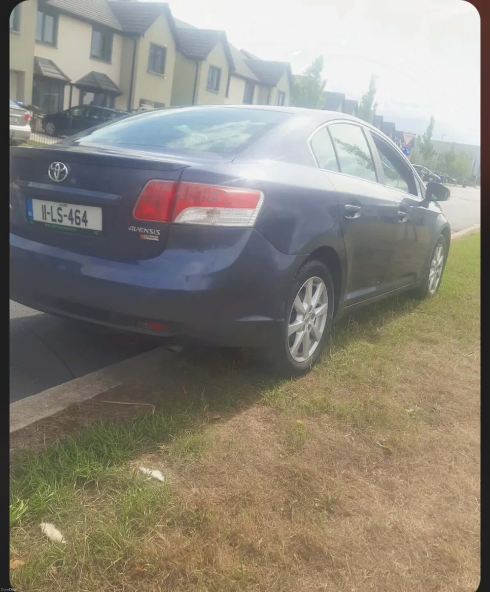 Toyota Avensis 2011 - Image 6