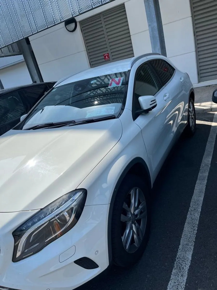 2015 Mercedes Benz GLA 180 1.6 Petrol Automatic 109000 km NCT 062027 - Image 3