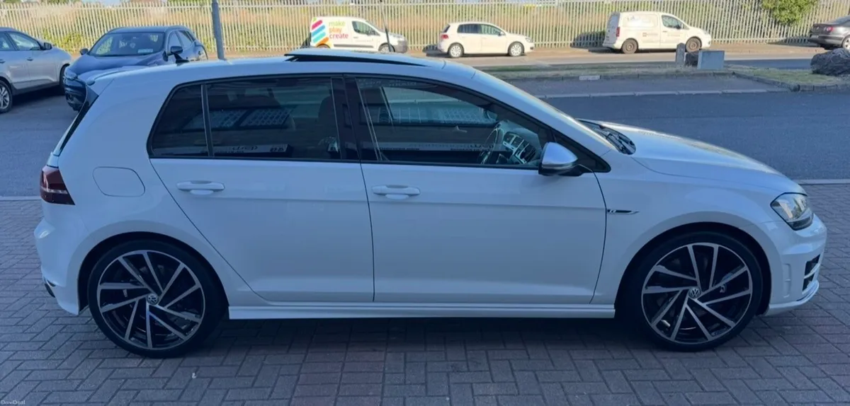 Volkswagen Golf R Oryx White - Image 4