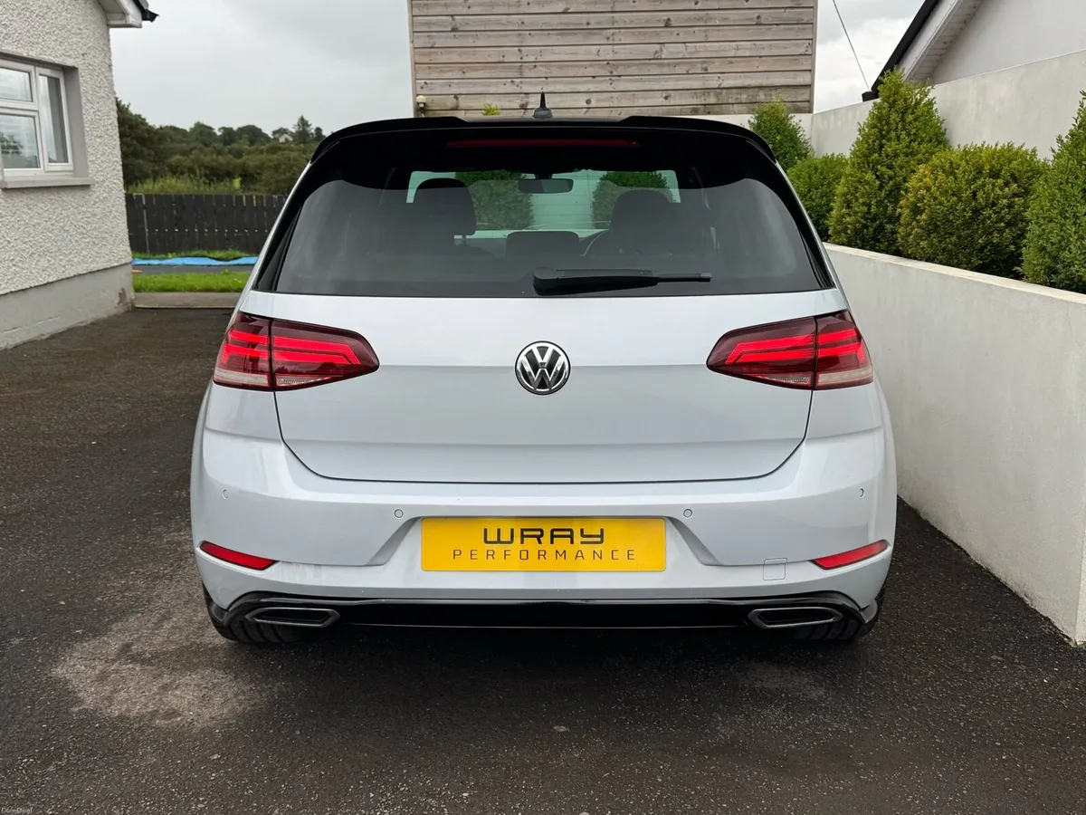 2017 Volkswagen Golf R-Line 2.0 TDI 150 - Image 3