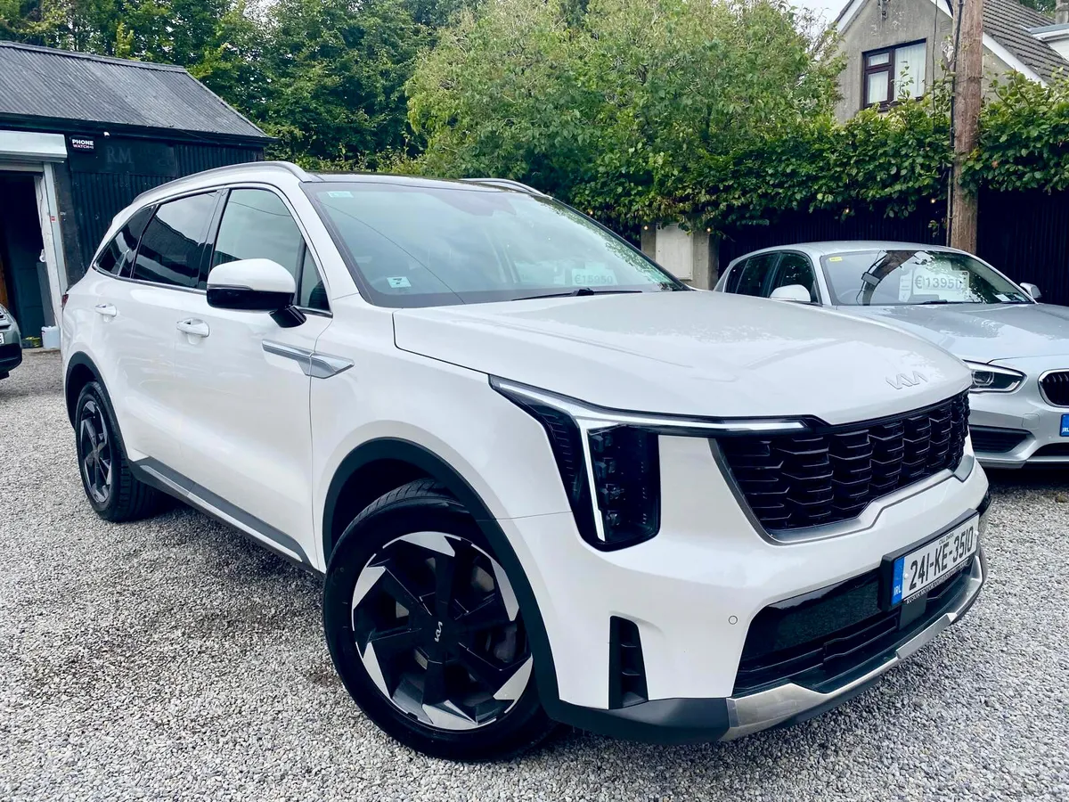 (241) Kia Sorento PE Facelift 2.2 CRDi Automatic 7 - Image 4