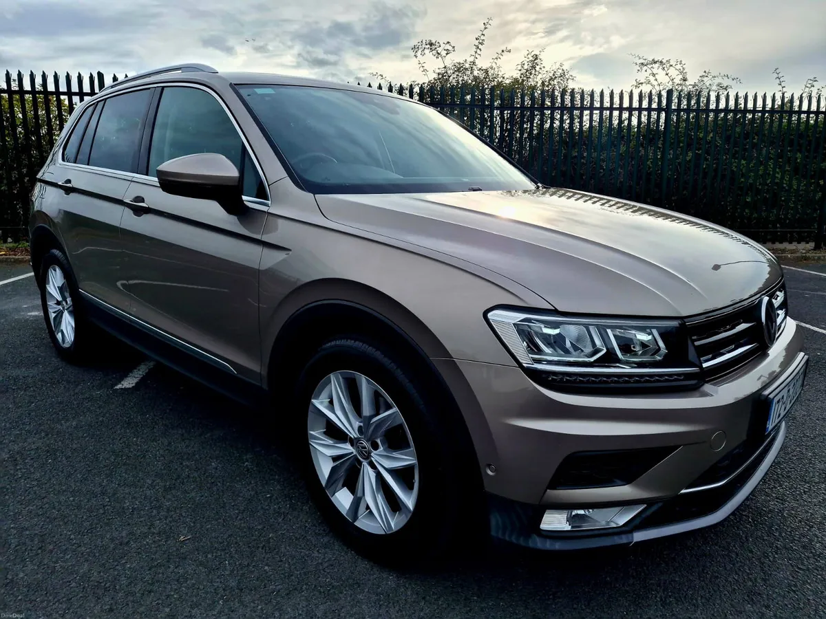 2017 VOLKSWAGEN TIGUAN HIGHLINE 2.0 TDI GLASS ROOF - Image 6