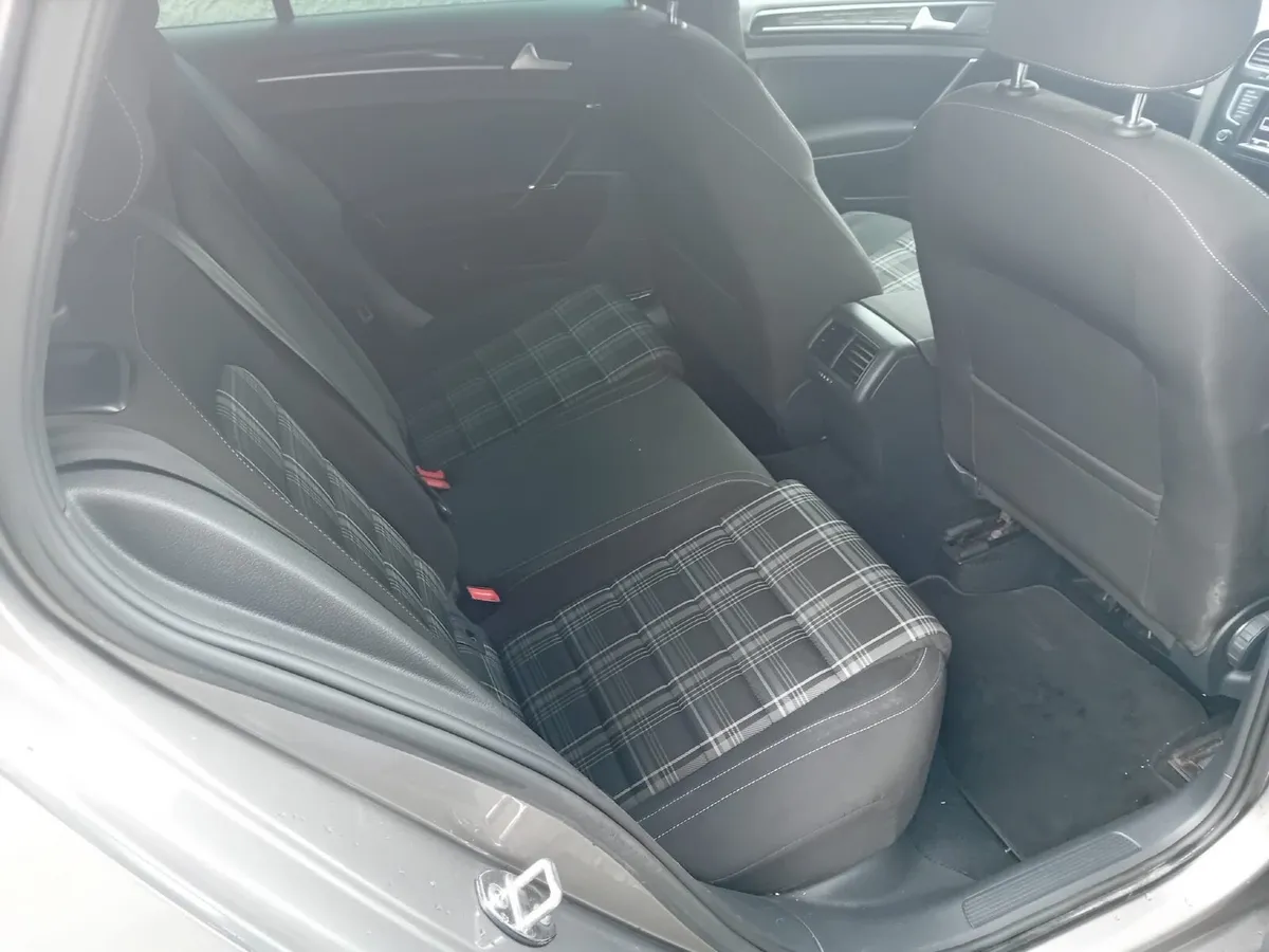 Volkswagen Golf 2015 - Image 3