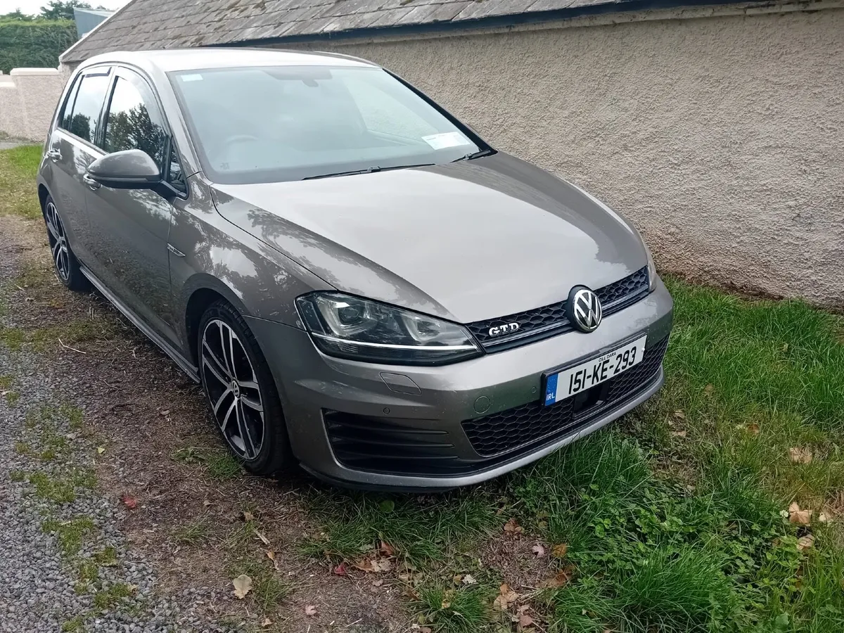 Volkswagen Golf 2015 - Image 1