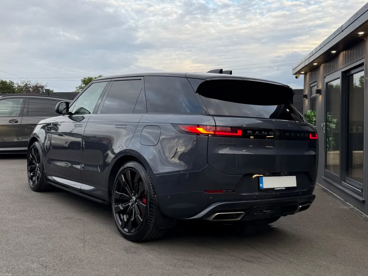 2024/241 RANGE ROVER SPORT XDYNAMIC P460 - Image 6
