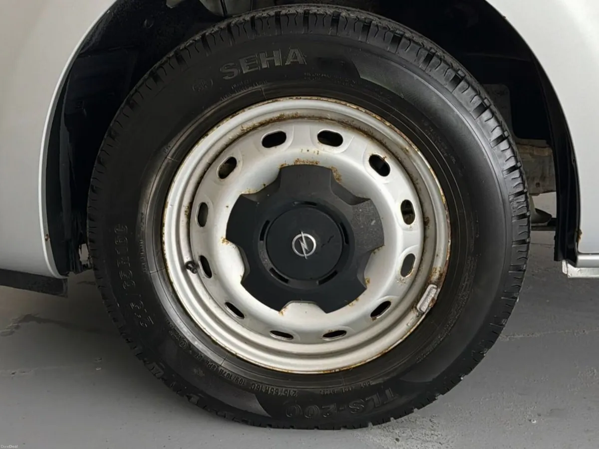 Opel Vivaro -B Combi 2900 L2H1 Biturbo 125PS - Image 3