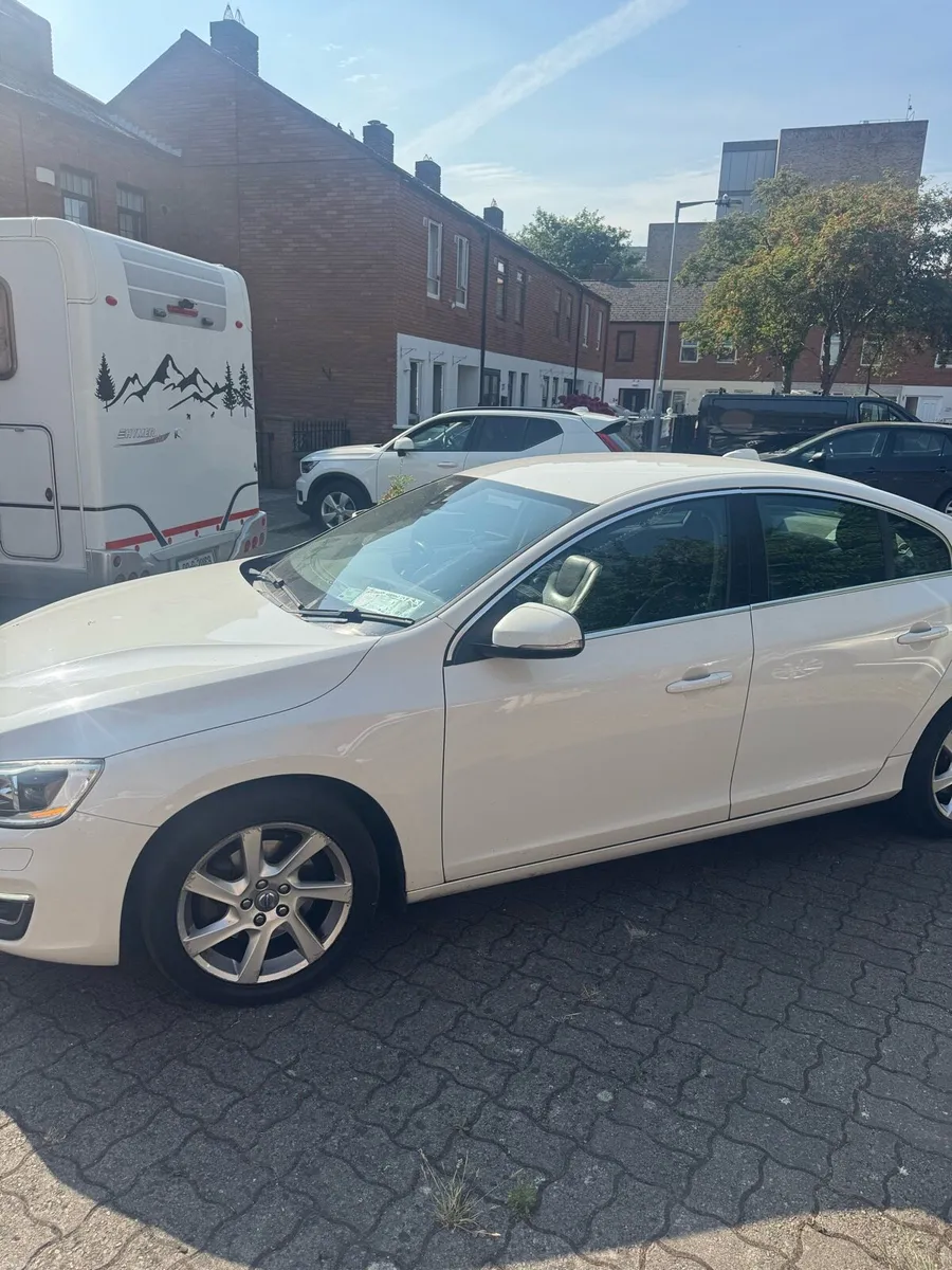142 Volvo S60 Diesel Automatic - Image 2