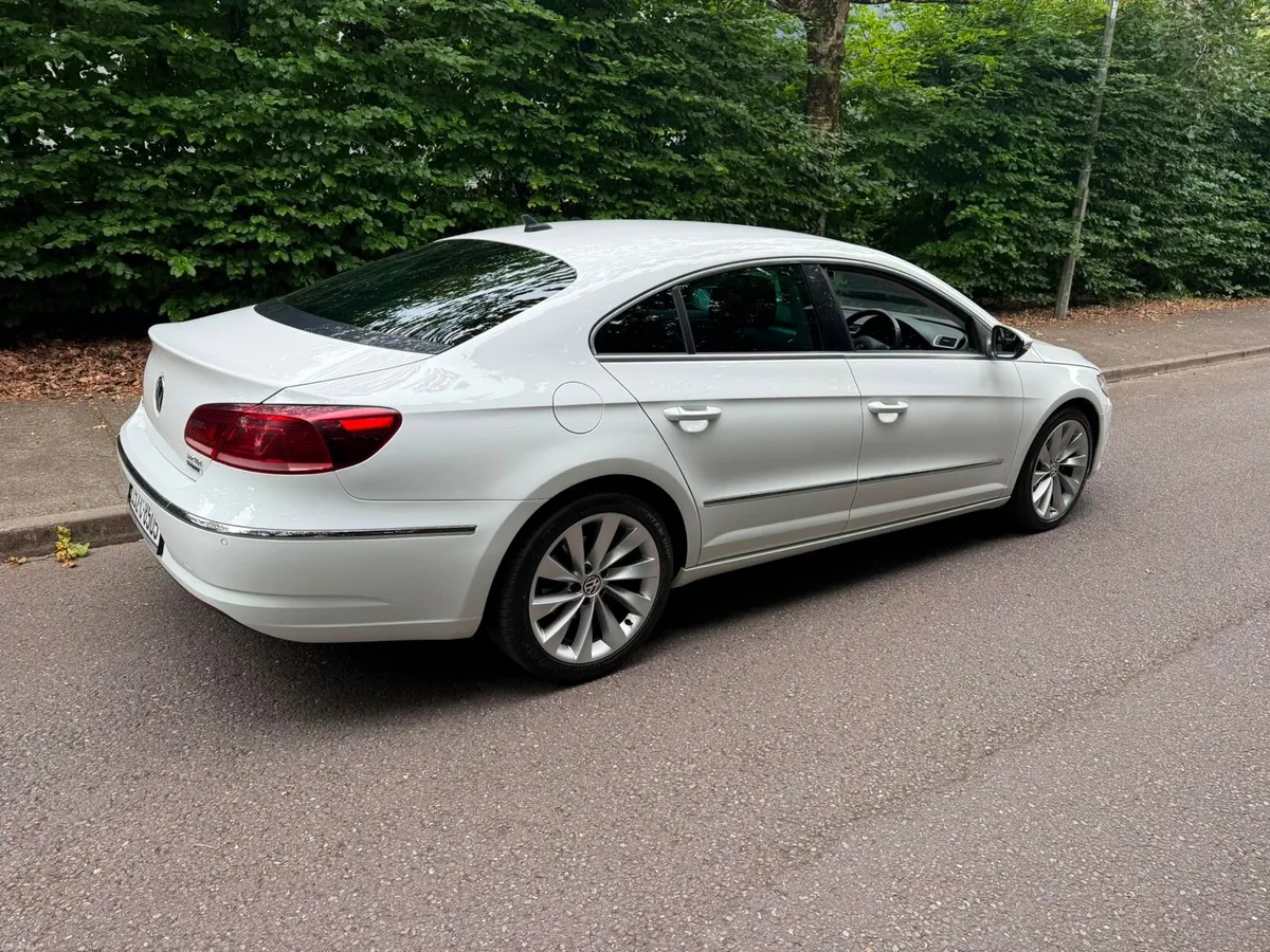 Volkswagen Passat - Image 3