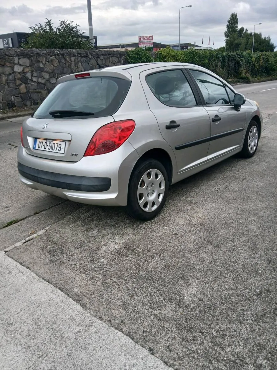 Peugeot 207 - Image 2