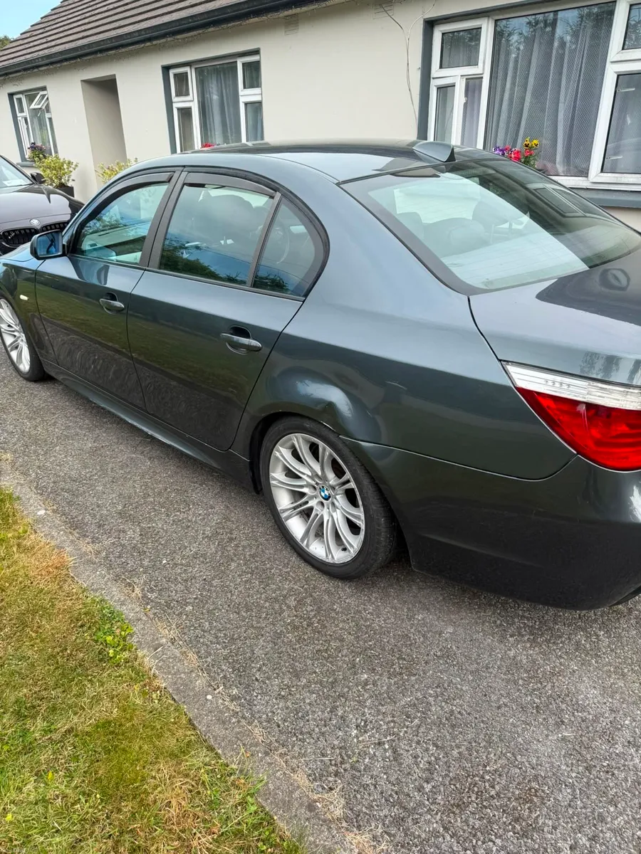BMW 5-Series 2008 - Image 5