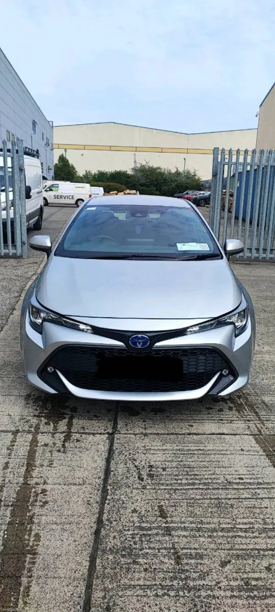2022 Toyota Corolla 1.8 Hybrid Luna – ONLY 18,000 - Image 1