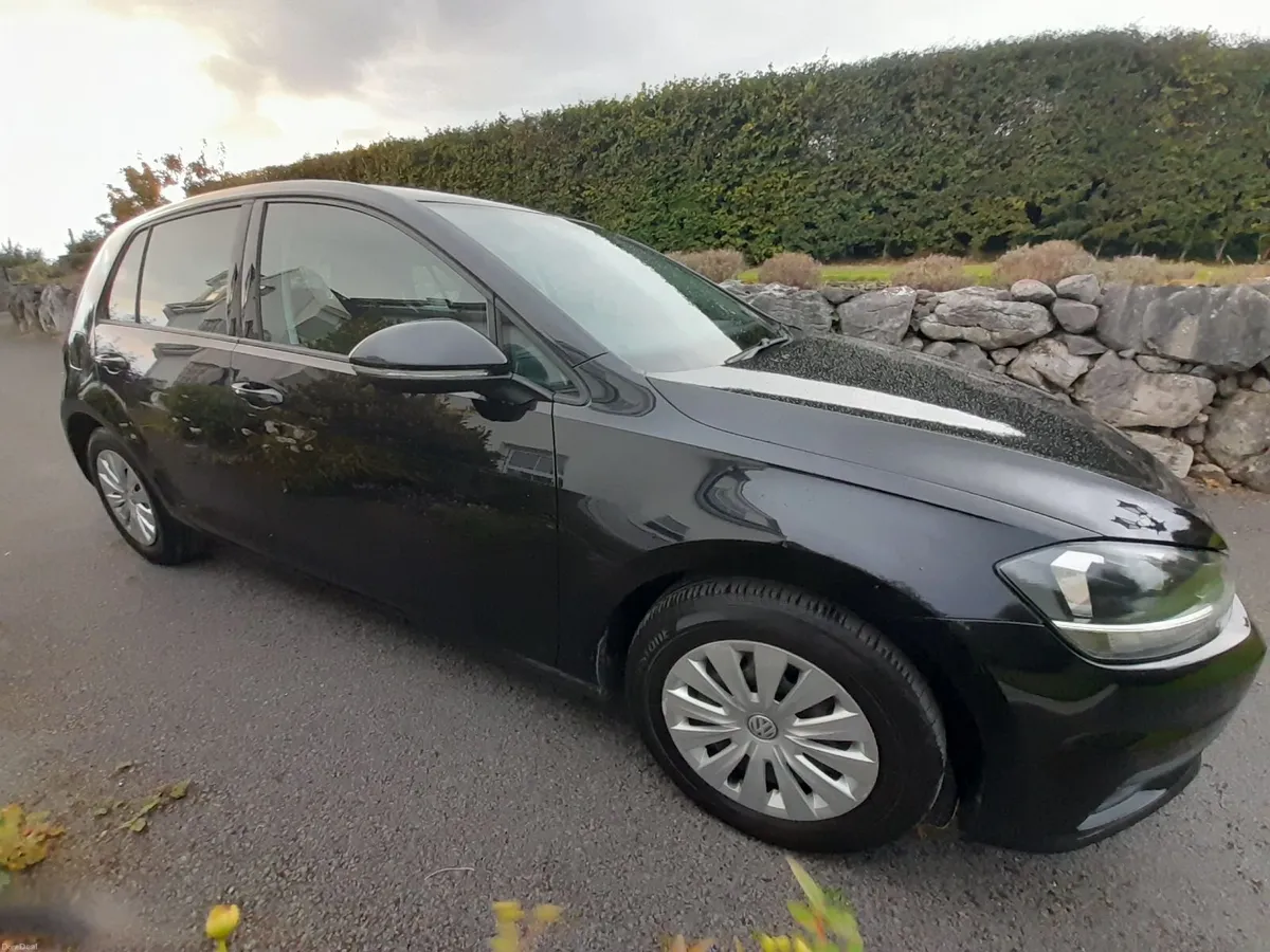 Volkswagen Golf 2017 Petrol - Image 2