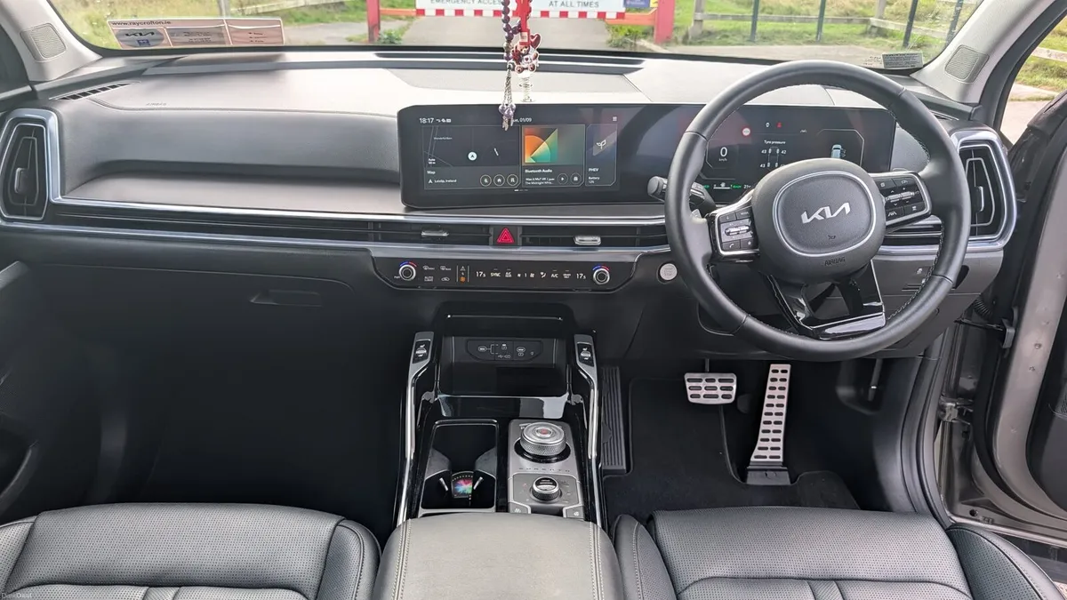 Car - Image 4