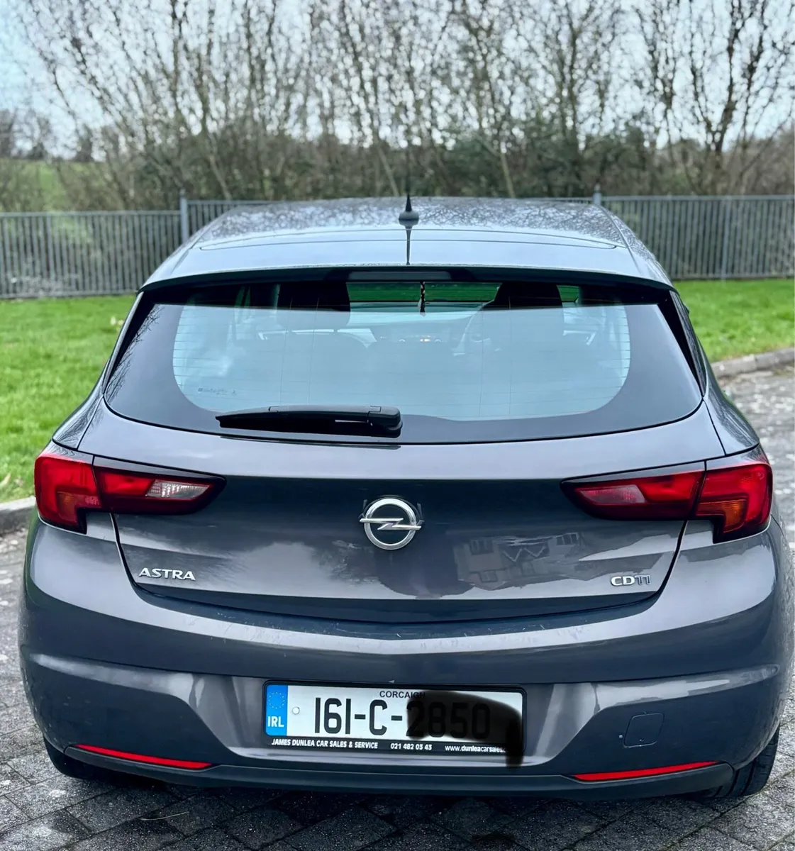 Opel Astra 1.6 CDTI 5 Door - Image 4